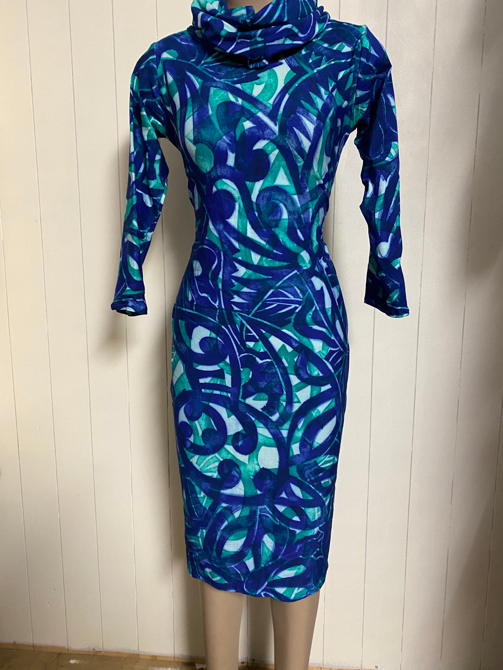 BODYCON TURTLENECK