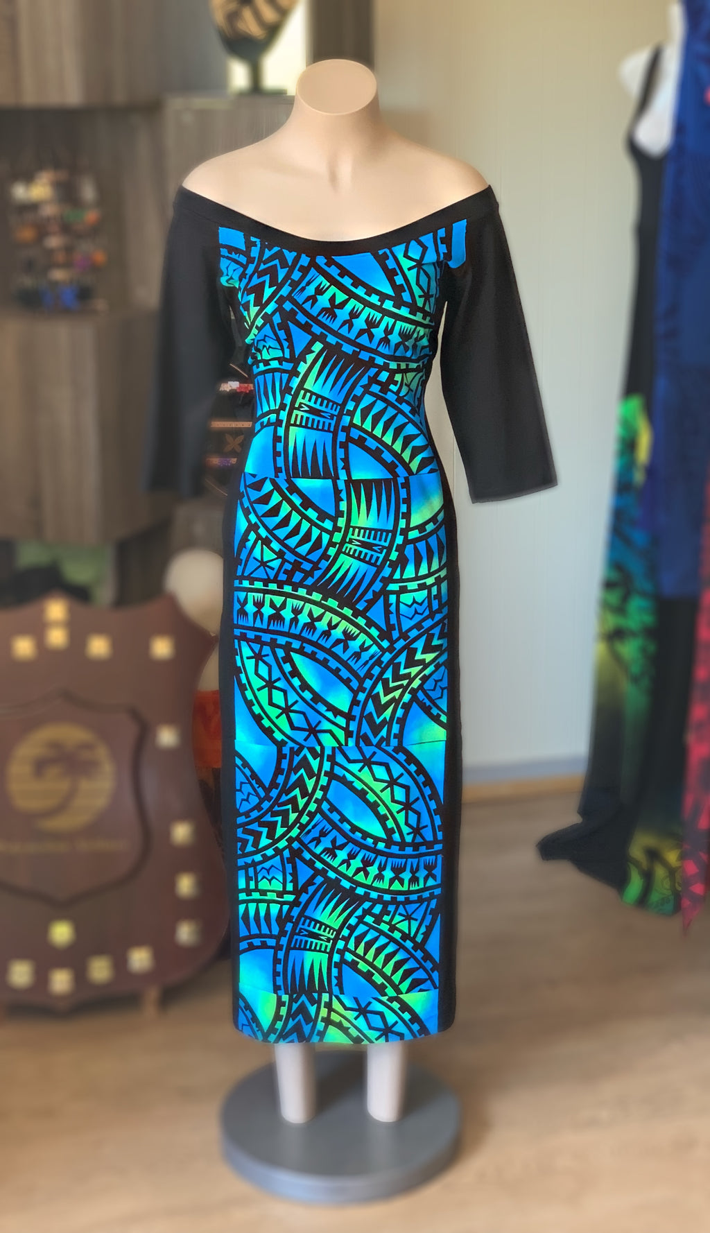 Annie’s varieties “Island Dresses”