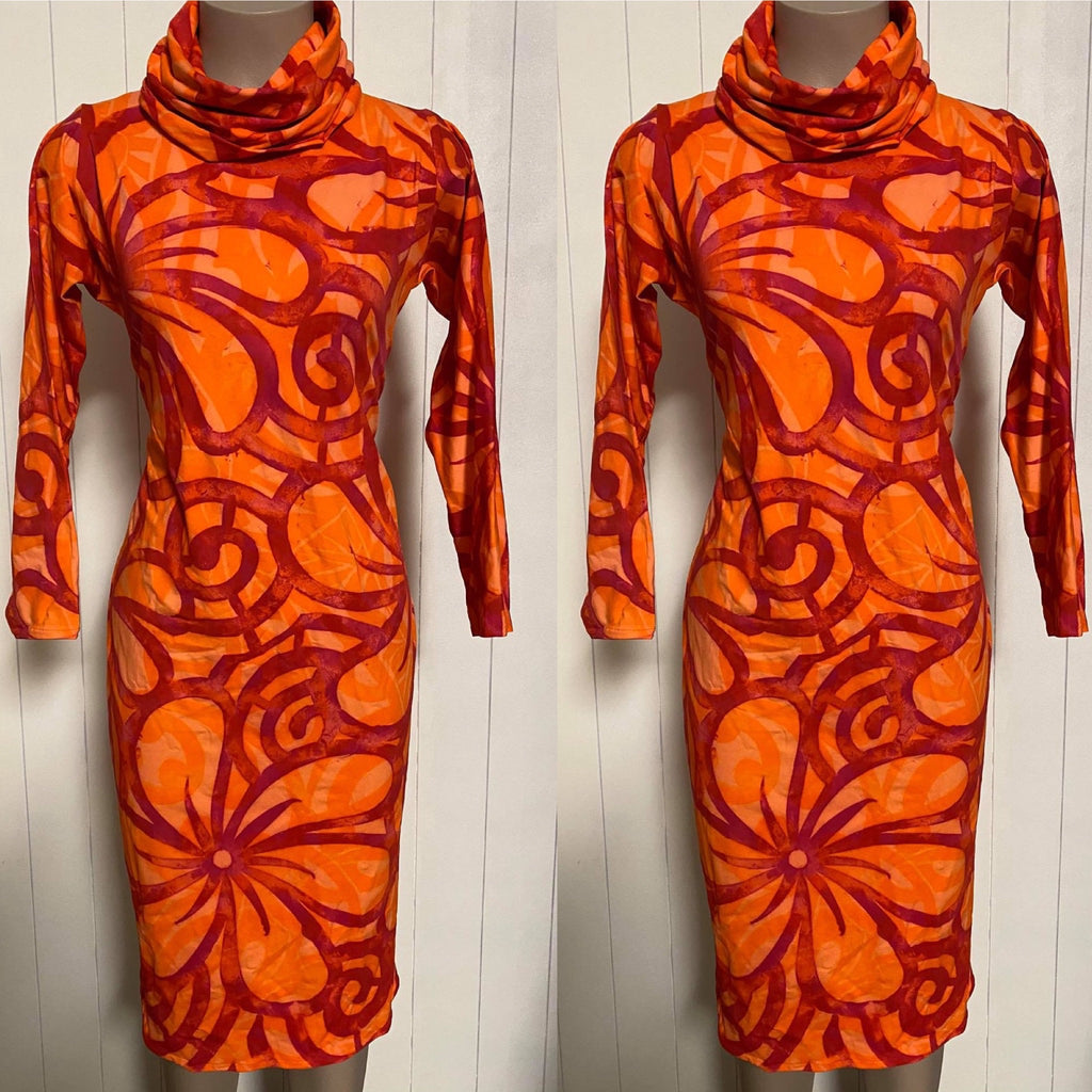 BODYCON TURTLENECK
